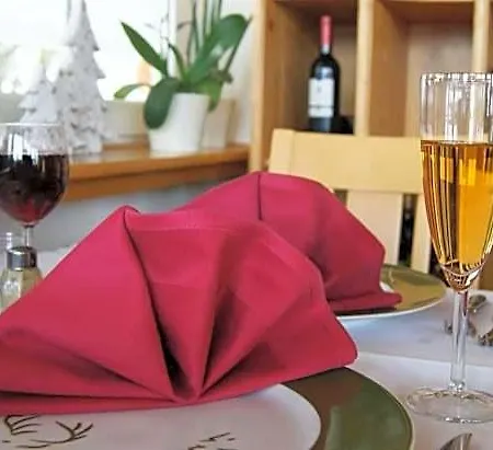 - Restaurant - Café Forsthaus Lahnquelle Hotel Netphen