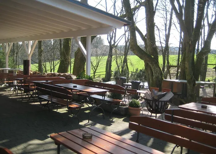 - Restaurant - Cafe Forsthaus Lahnquelle ホテル 3*