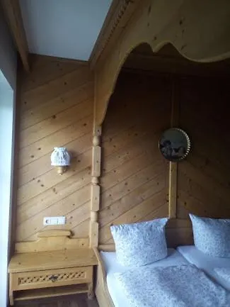 - Restaurant - Cafe Forsthaus Lahnquelle ホテル Netphen